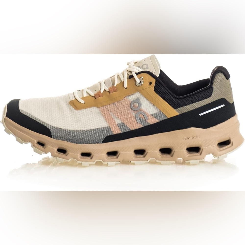 GUC On Sneakers, Cloudvista, Color Sand Dune, size M 9.5